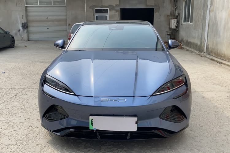 Used BYD Seal 2022 700 km Long-Range Rear-Wheel-Drive Version
