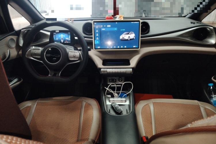 Used BYD Dolphin 2023 420 km Fashion Edition
