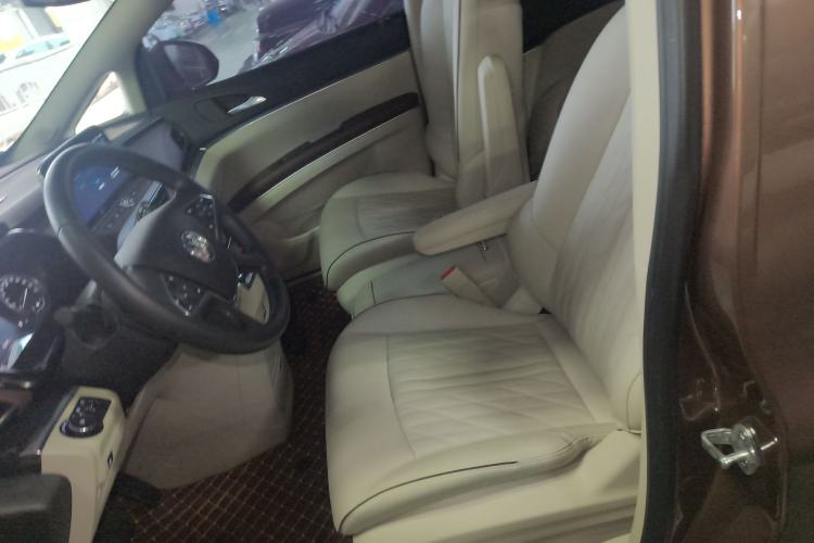 Used Buick GL8 2022 Land Business Class 652T Luxury Model
