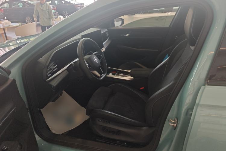 Used Volkswagen Passat 2025 Pro 380TSI Starry Dragon Luxury Edition Left Front Seat