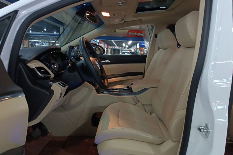 Used Buick GL8 2023 Land Executive Class 652T Luxury Model