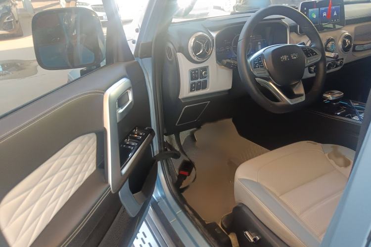 Used BAIC Off-Road BJ40 2023 2.0D Automatic Four-Wheel Drive Blade Hero Edition Adventurer Type
