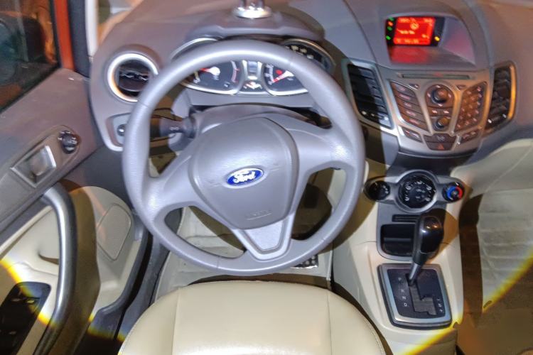 Used Ford Fiesta 2011 Hatchback 1.5L Automatic Fashion Edition
