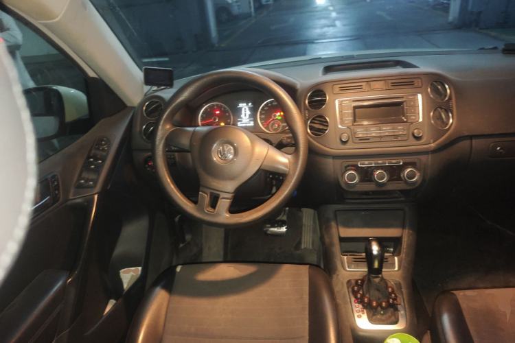 Used Volkswagen Tiguan L 2013 1.8TSI Automatic Two-Wheel Drive Trend Edition