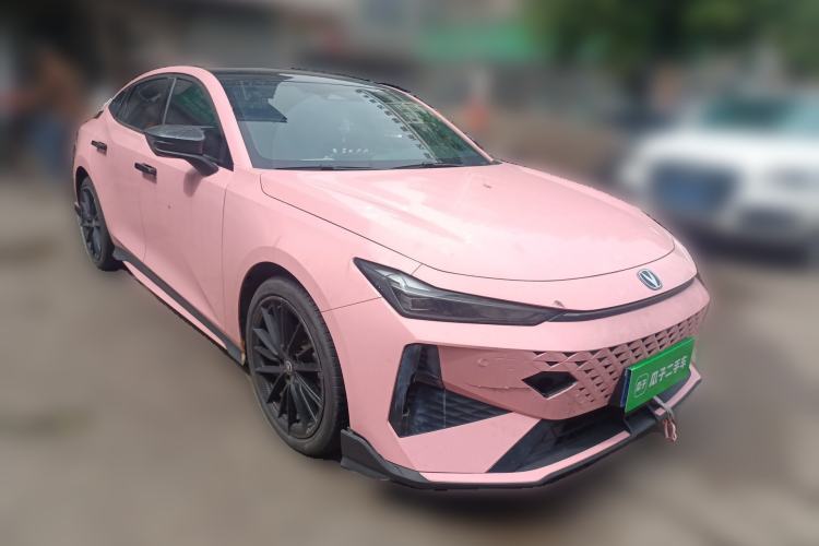 Used CHANGAN UNI-V 2024 1.5T Prestige Sport Edition Front Right 45 Deg