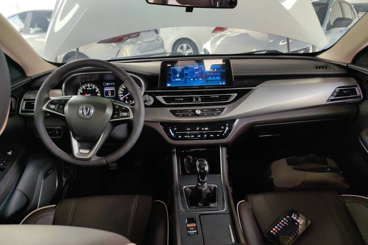 Used Changan Raeton CC 2018 1.5T Manual Luxury Model China V Standard
