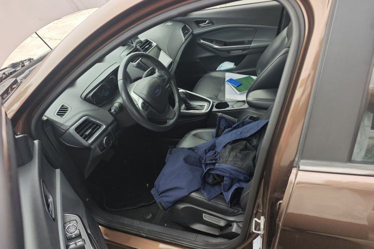 Used Ford Escort 2015 1.5L Automatic Fashion Model Left Front Seat