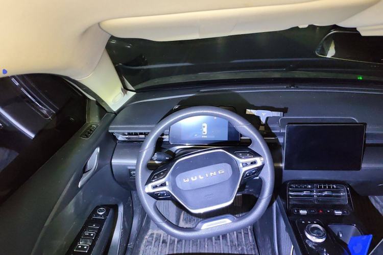 Used Wuling E5 2024 510 km Standard Version
