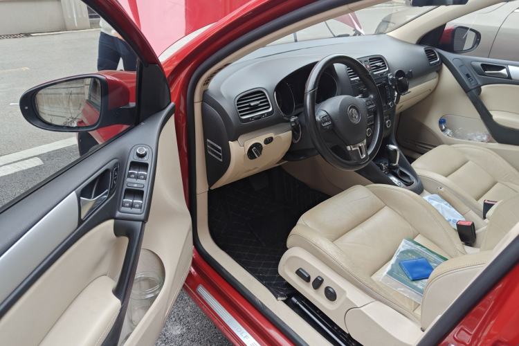 Used Volkswagen Golf 2012 1.4TSI Automatic Luxury Edition
