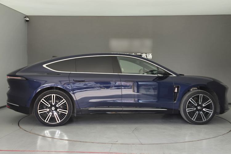 Used Nio ET9 2025 100kWh Signature Edition
