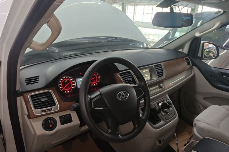 Used SAIC MAXUS G10 2016 2.0T Manual Elite Edition
