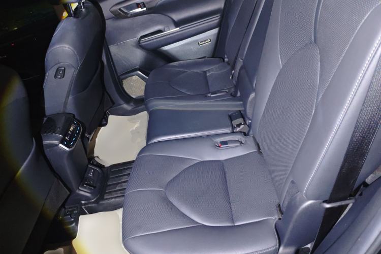 Used Toyota Highlander 2022 Dual-Engine 2.5L Four-Wheel Drive Supreme Edition 7-Seater Left Rear Seat
