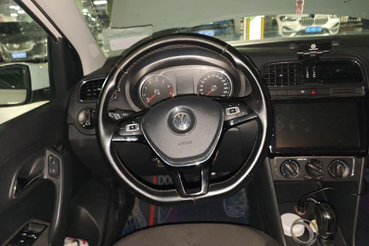 Used Volkswagen Polo 2016 1.6L Automatic Comfort Model