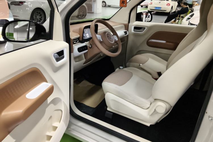 Used Wuling Hongguang MINIEV 2024 3rd Generation 215km Youth Edition Driver Seat