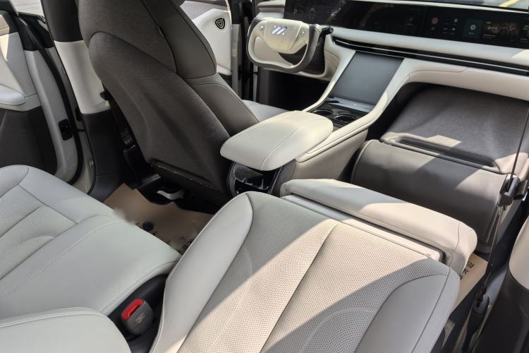 Used IM LS7 2023 90 kWh Elite Rear-Drive Version