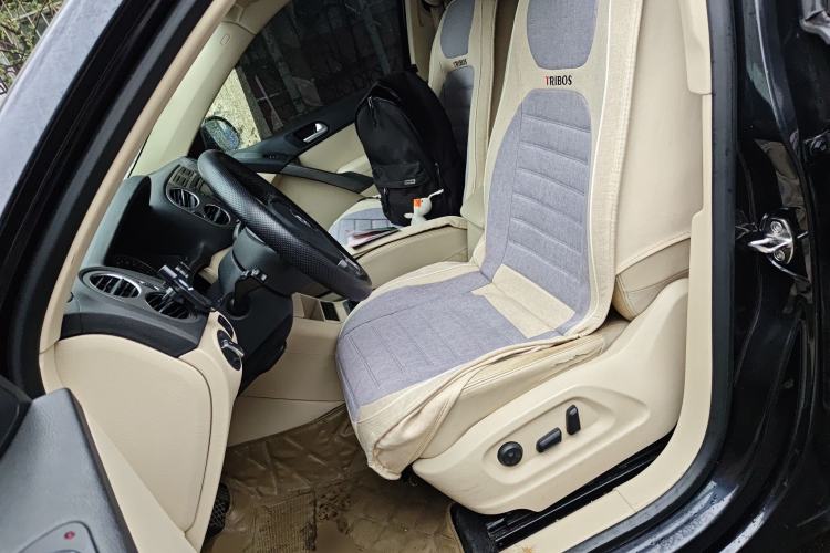 Used Volkswagen Tiguan 2010 1.8 TSI Automatic Two-Wheel Drive Trend Edition Left Front Seat