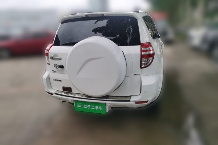 Used Toyota RAV4 2011 2.4L Automatic 4x4 Supreme Navigation Edition
