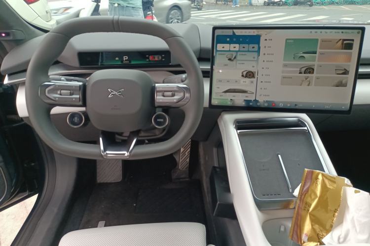 Used XPeng P7 2025 Model—820 Ultra Long Range Ultra
