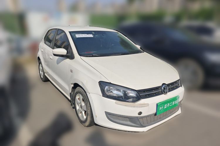 Used Volkswagen Polo 2013 1.4L Manual Fashion Edition Front Right 45 Deg