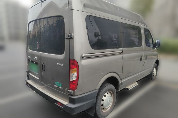 Used SAIC MAXUS Xintu V80 2019 2.5T Classic AMT Aoyuntong Short Wheelbase Mid-Roof 5/6-Seater Rear Right 45 Deg