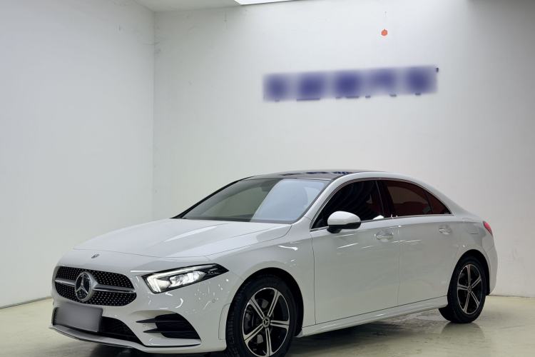 Used Mercedes-Benz A-Class 2022 Revised Version A 200 L Sport Sedan Fashionable Style