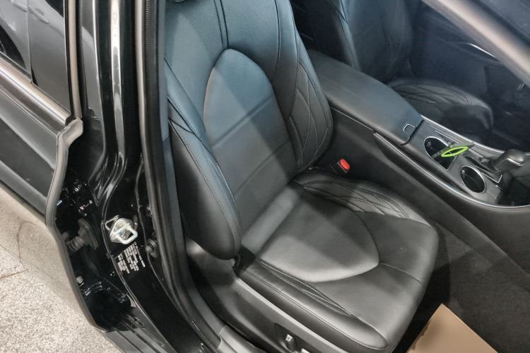 Used Toyota Avalon 2023 2.5L Touring Premium Edition Right Front Seat