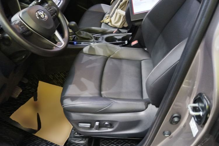 Used Toyota FRONTLANDER 2024 2.0L CVT Luxury Edition
