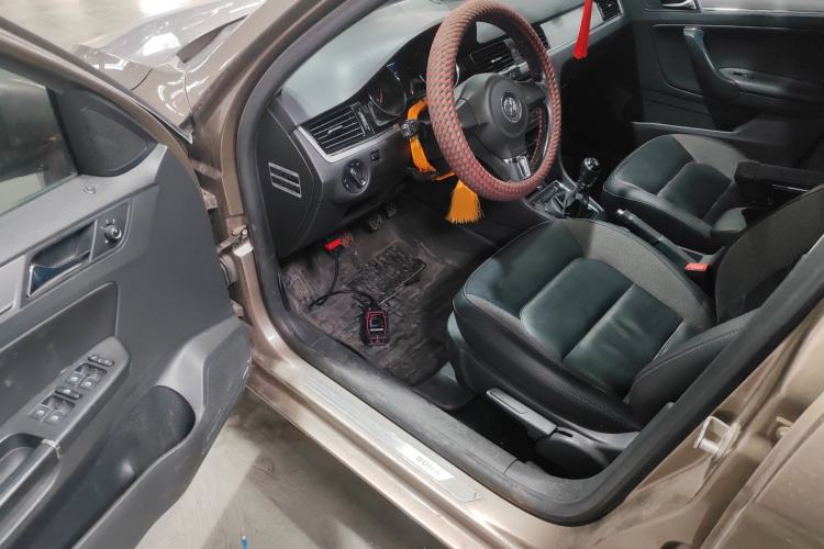 Used Volkswagen Bora 2014 1.6L Manual Comfort Model
