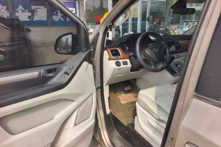 Used SAIC MAXUS G10 2014 2.0T Automatic Luxury Executive Edition