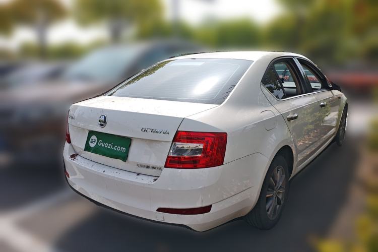 Used Skoda Octavia 2017 1.6L Automatic Chuanxing Edition Rear Right 45 Deg