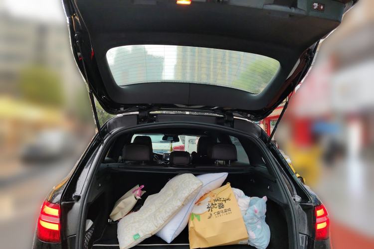 Used Mercedes-Benz GLC 2019 GLC 260 4MATIC Luxury Model