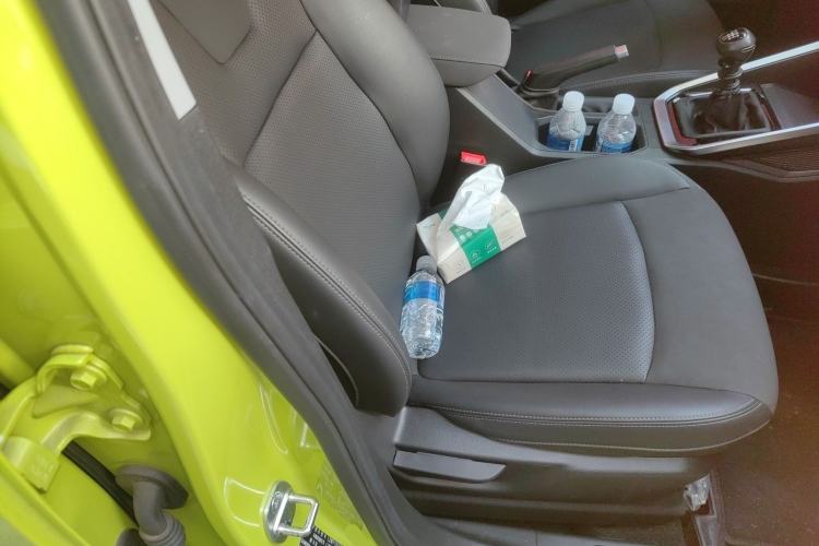 Used Wuling Alvez 2022 1.5L Manual Comfort Version Right Front Seat