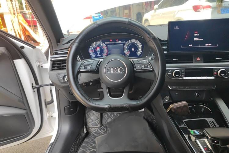 Used Audi A4L 2023 40 TFSI Luxury Dynamic Model
