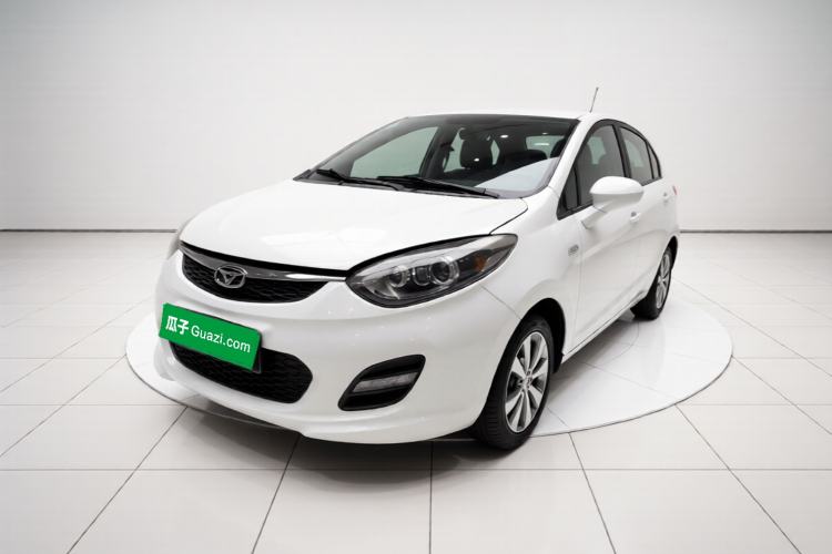 Cowin C3R 2015 1.5L Manual Gold Diamond Edition usado Guazi used car, China used car export, Used car for sale, Used cars, Cheapest cars for sale