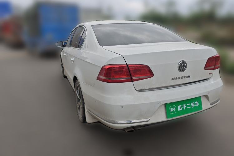 Used Volkswagen Magotan 2013 2.0 TSI Ultimate Model Rear Left 45 Deg