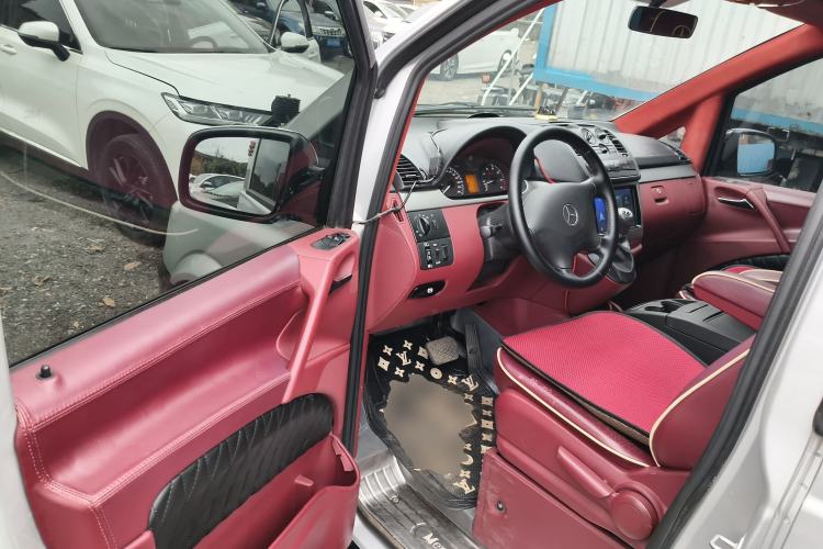 Used Mercedes-Benz Vito 2013 3.0L Elite Edition Driver Seat