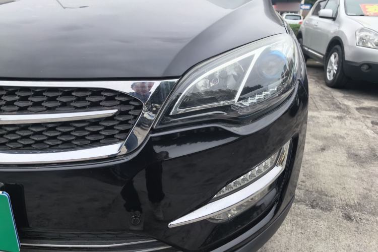 Used Zotye Domy X5 2017 Upgraded Model 1.5T CVT ZhiXian Edition