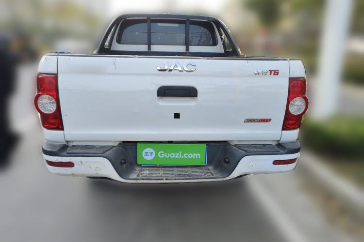 Used JAC T6 2020 2.0T Diesel Two-Wheel-Drive Elite Version Long Wheelbase China VI Emission Standard HFC4DB2-2E
