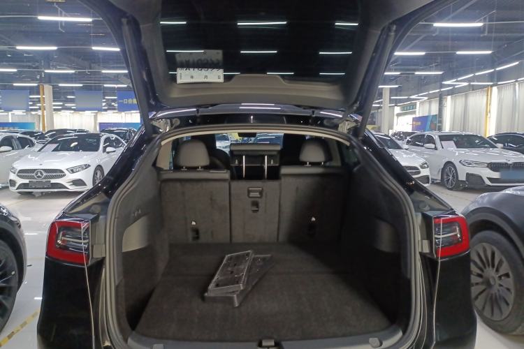 Used Tesla Model Y 2023 Rear-Wheel-Drive Version