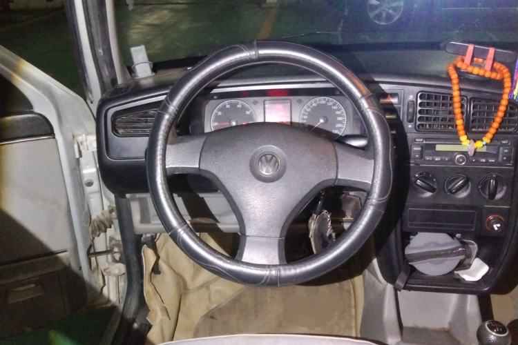 Used Volkswagen Jetta 2010 1.6L Partner