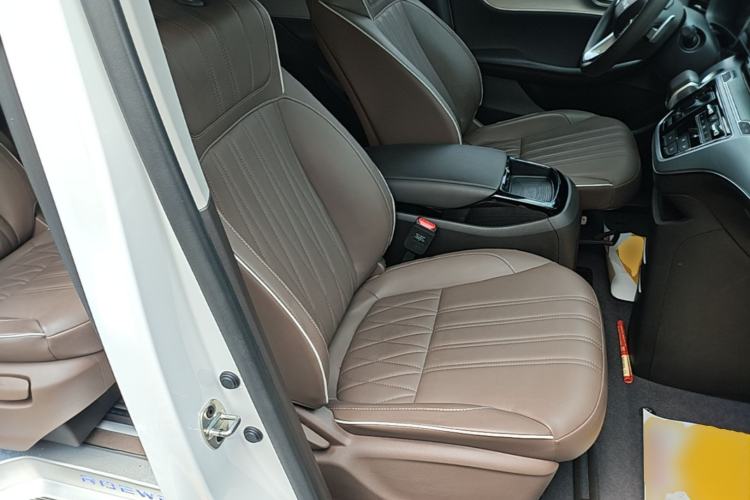 Used Roewe iMAX8 2023 400TGI Comfort Edition

