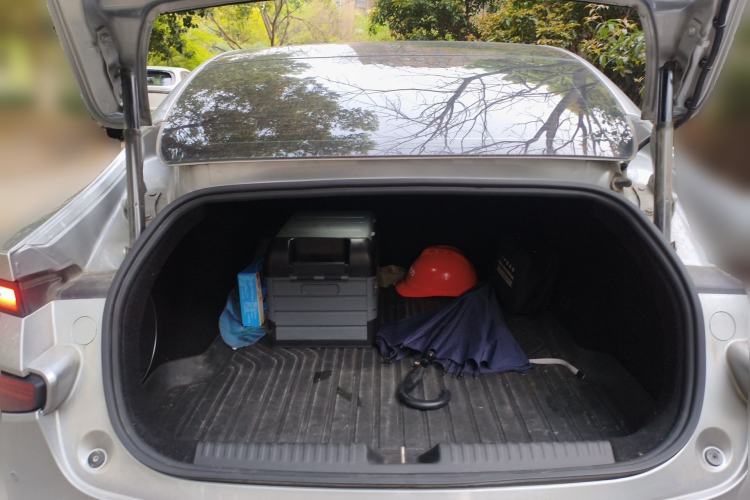 Used XPeng P7 2020 670N Trunk