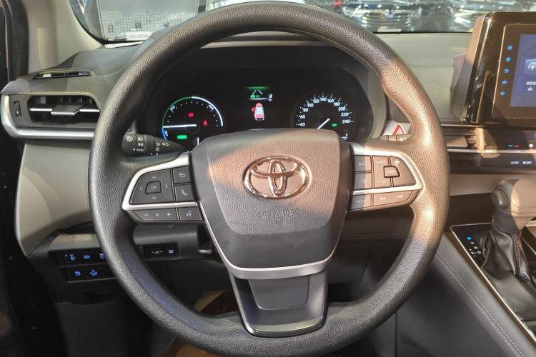 Used Toyota SIENNA 2021 2.5L Hybrid Comfort Edition