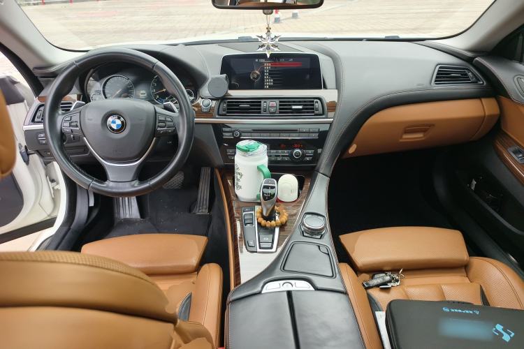 Used BMW 6 Series 2016 640i Gran Coupe Center Console