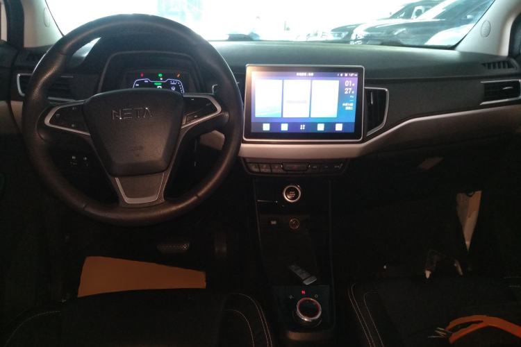 Used NETA N01 2020 430e Center Console