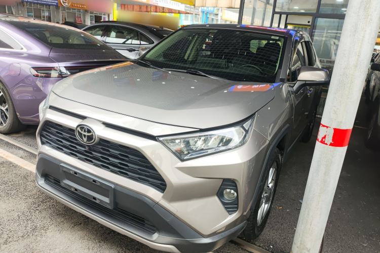 Used Toyota RAV4 2020 2.0L CVT Two-Wheel Drive Fashion Edition