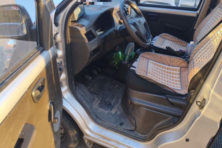 Used Wuling Rongguang S 2021 1.2L Base Model 5-Seater LSI
