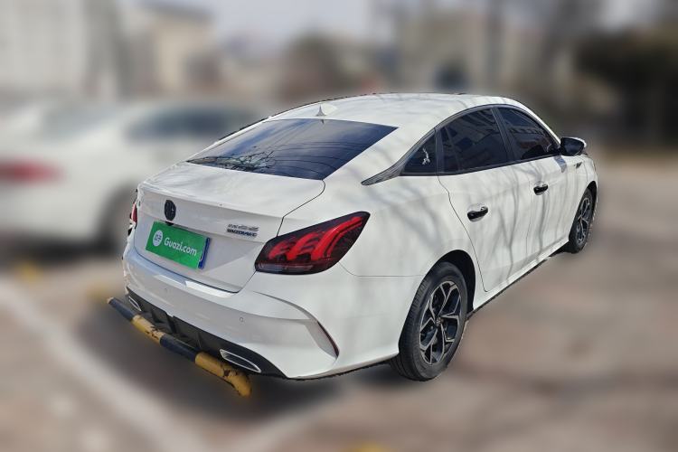 Used MG 5 2022 180 DVVT CVT Youth Luxury Edition
