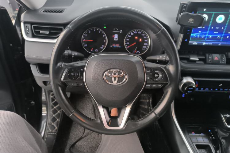 Used Toyota Wildlander 2022 2.0L CVT Two-Wheel Drive Luxury Edition