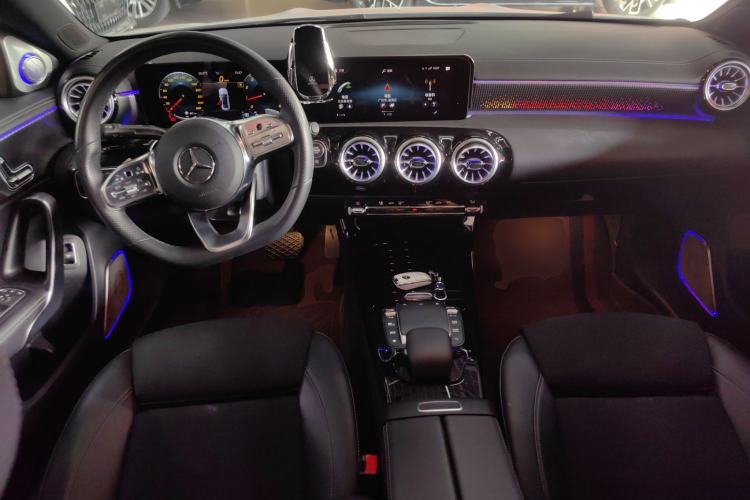 Used Mercedes-Benz A-Class 2022 Second Facelift A 200 L Sport Sedan Fashion Version